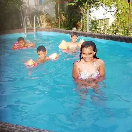 Lejlighed Croatia Borik Family With Garten View Number 2 *